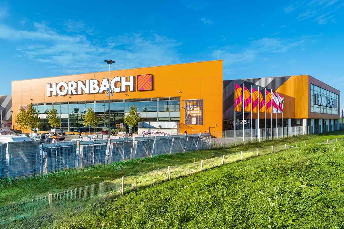 Pick up point Hornbach in Amsterdam